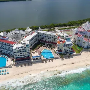 Apartahotel “magic Sunrise At Cancun”, Cancún
