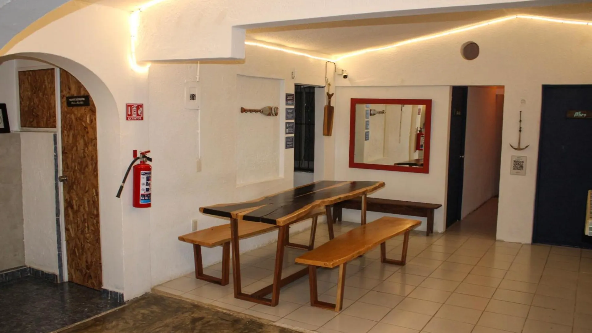 Hostal The Boat House Cancún